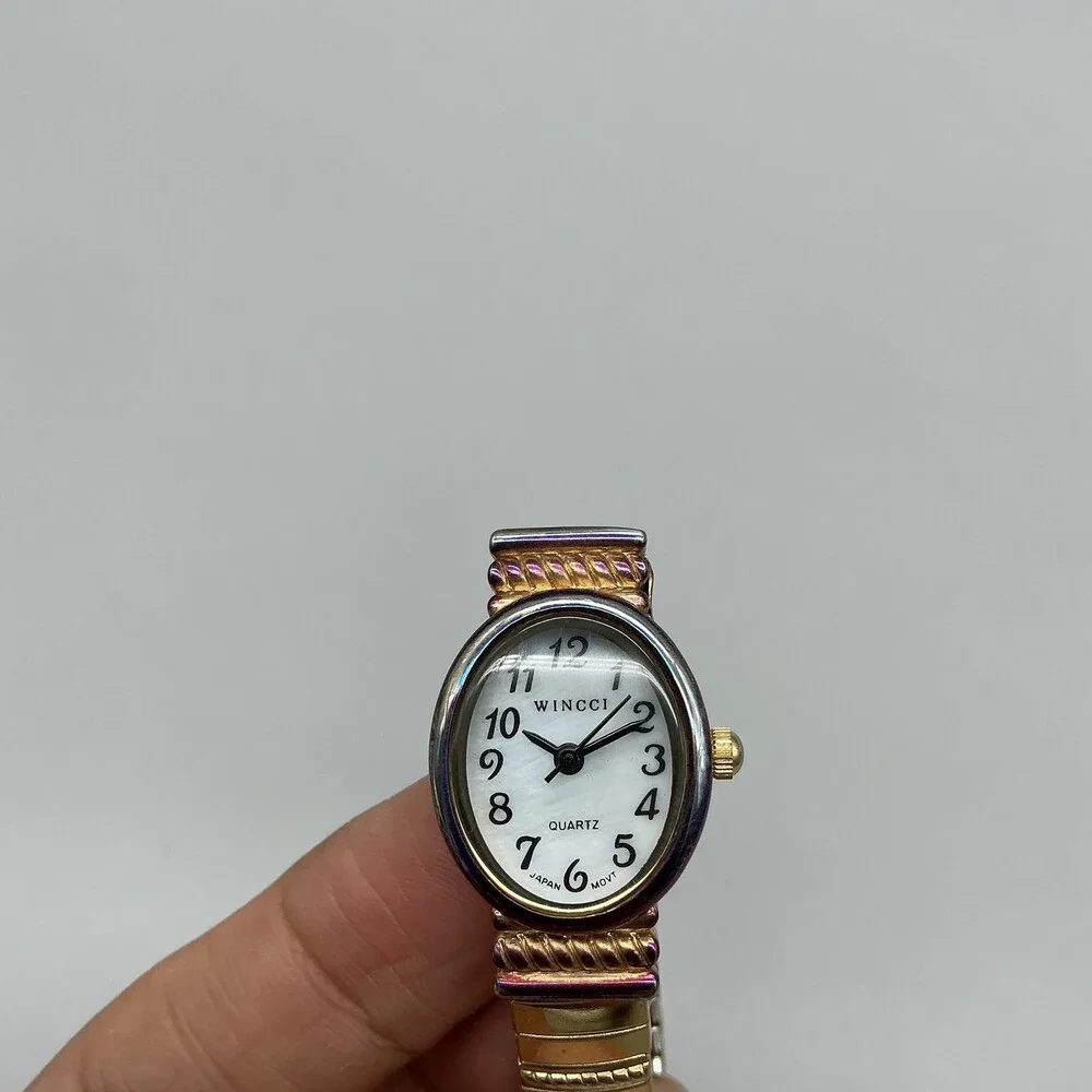 WINCCI Womens Watch 18mm MOP Oval Dial Gold Tone Expansion Bracelet New Battery